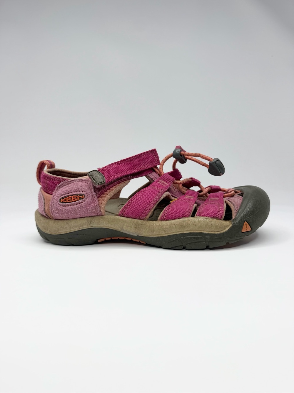 KEEN Newport H2 Kids Size 3 Pink Closed Toe Hiking Water Sandals Outdoor